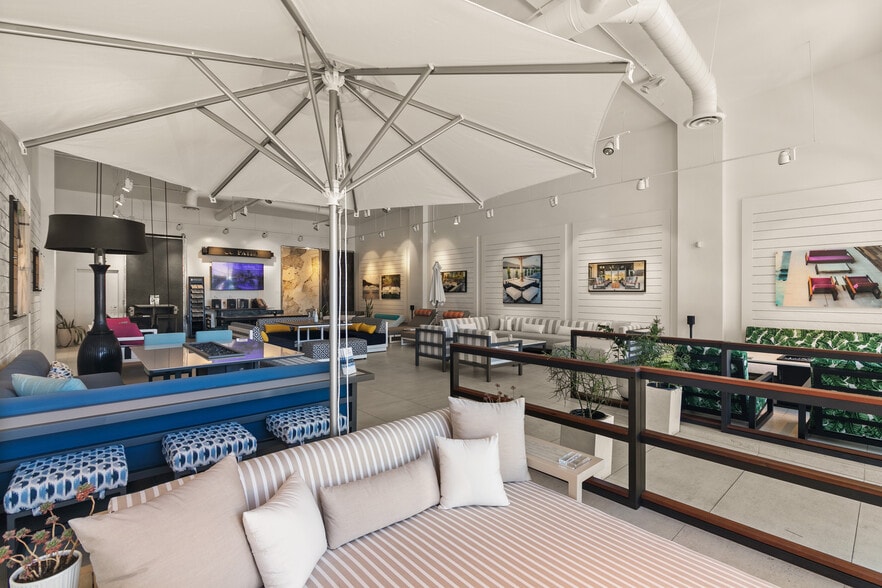 7920 Herschel Ave, La Jolla, CA for lease - Building Photo - Image 3 of 15