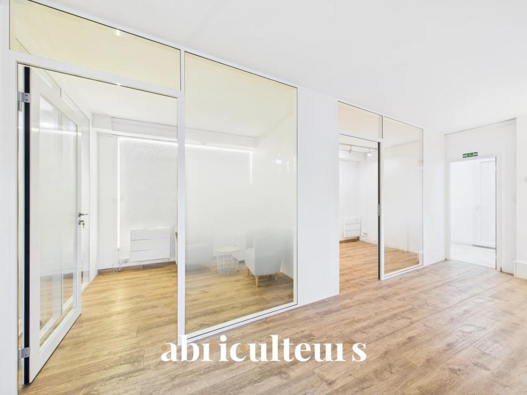 98 Rue Jean Fraix, Rezé à vendre Photo du bâtiment- Image 1 de 13