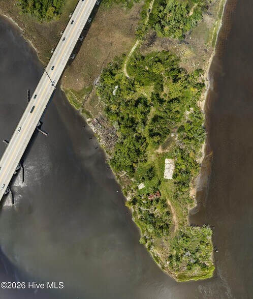 1100 Point Harbor Rd, Wilmington, NC à vendre - Photo du bâtiment - Image 2 de 29