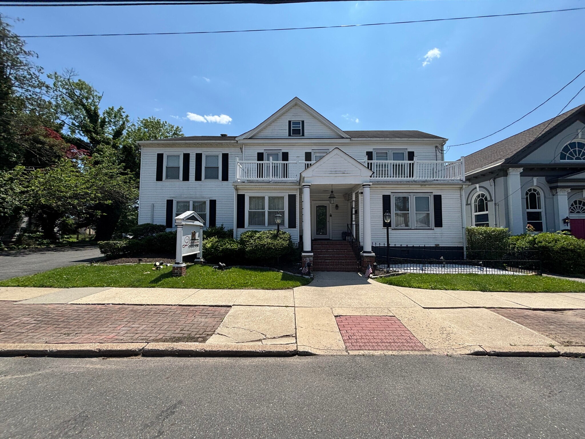 214 W Front St, Florence, NJ à vendre Photo principale- Image 1 de 6