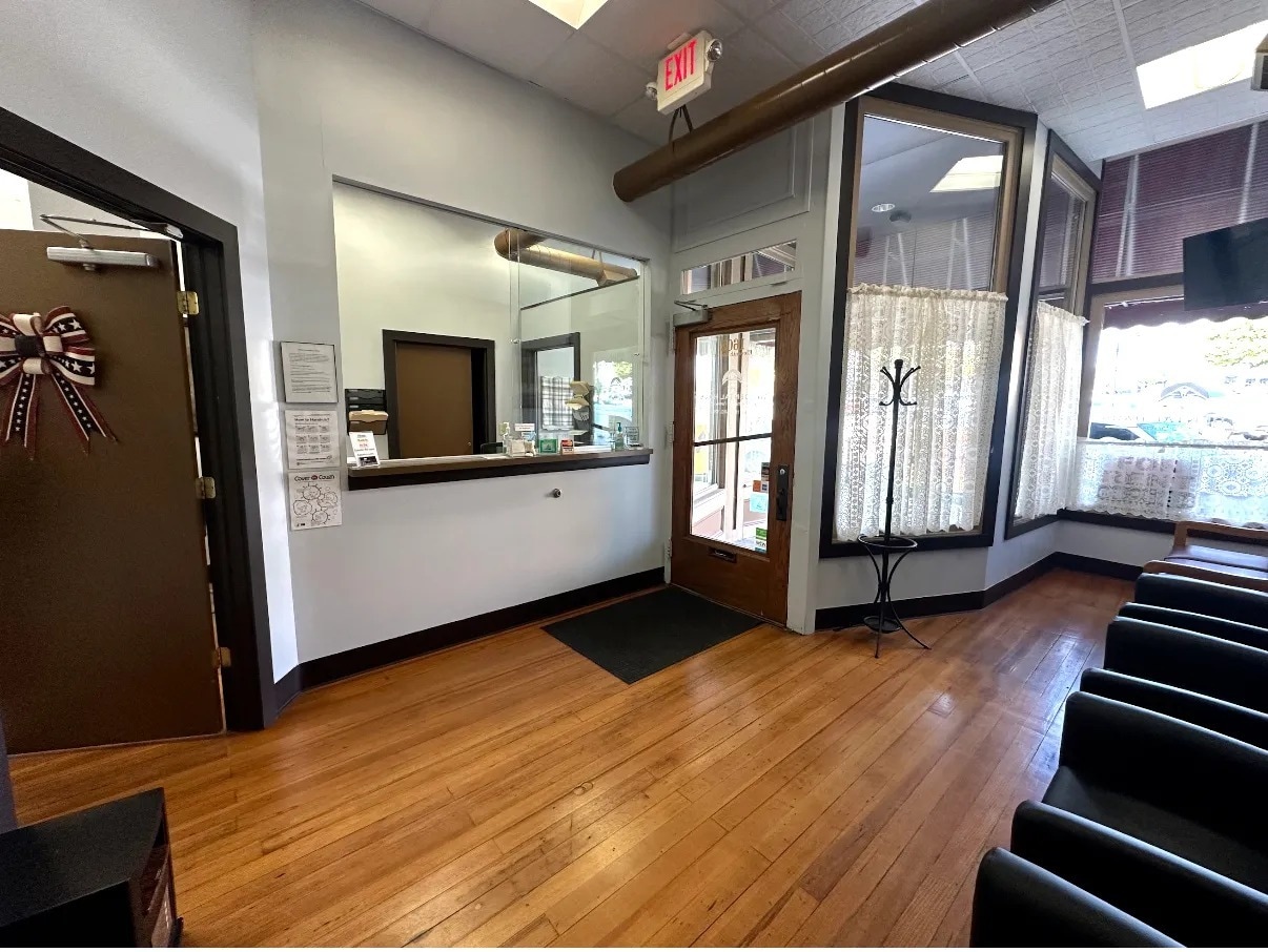 1602 11th St, Monroe, WI à louer Photo intérieure- Image 1 de 10