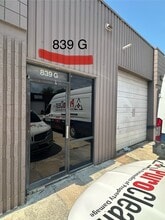 827-863 N IH 35, New Braunfels, TX for lease Interior Photo- Image 1 of 4