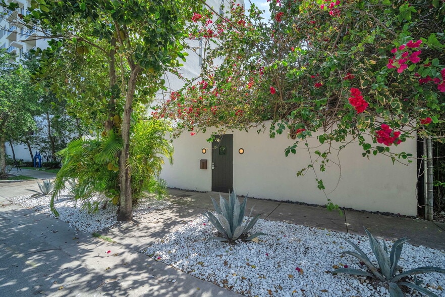 120 NE 25th St, Miami, FL à vendre - Photo du bâtiment - Image 3 de 52