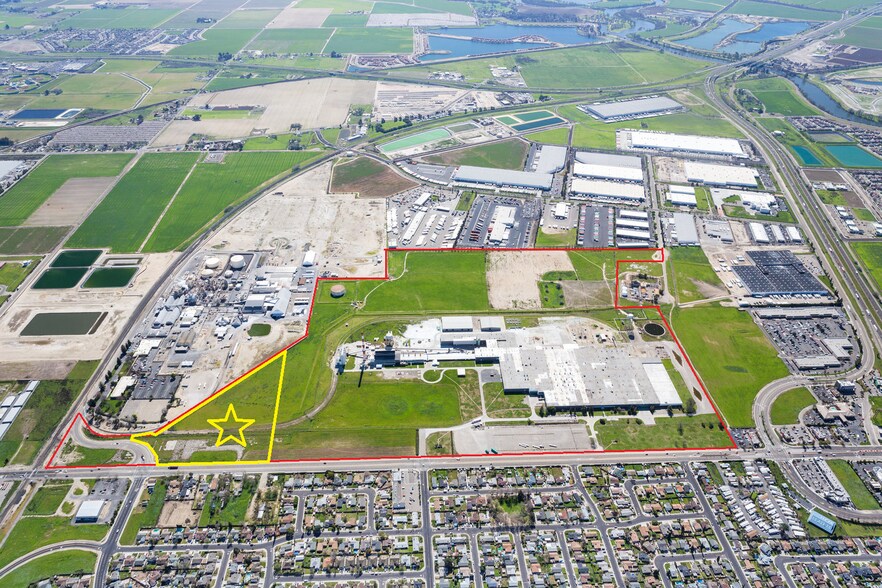 500 E Louise Ave, Lathrop, CA à louer - Aérien - Image 1 de 1