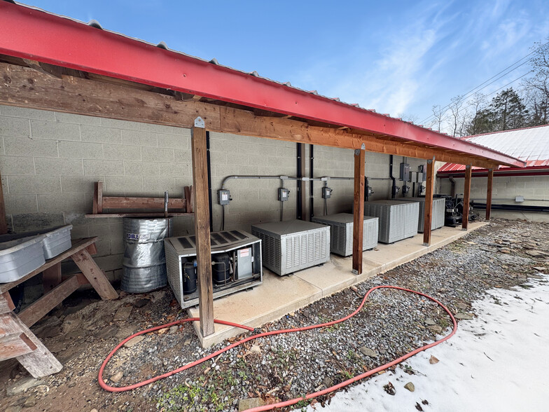 151 Slaughter House Rd, Claysburg, PA for sale - Building Photo - Image 3 of 32