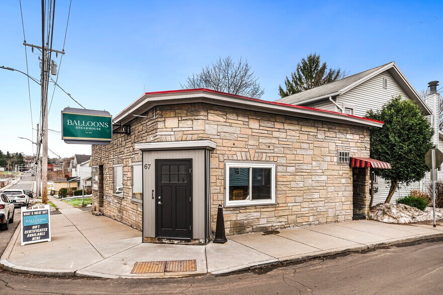 67 Washington St, Auburn, NY à vendre - Photo du bâtiment - Image 1 de 12