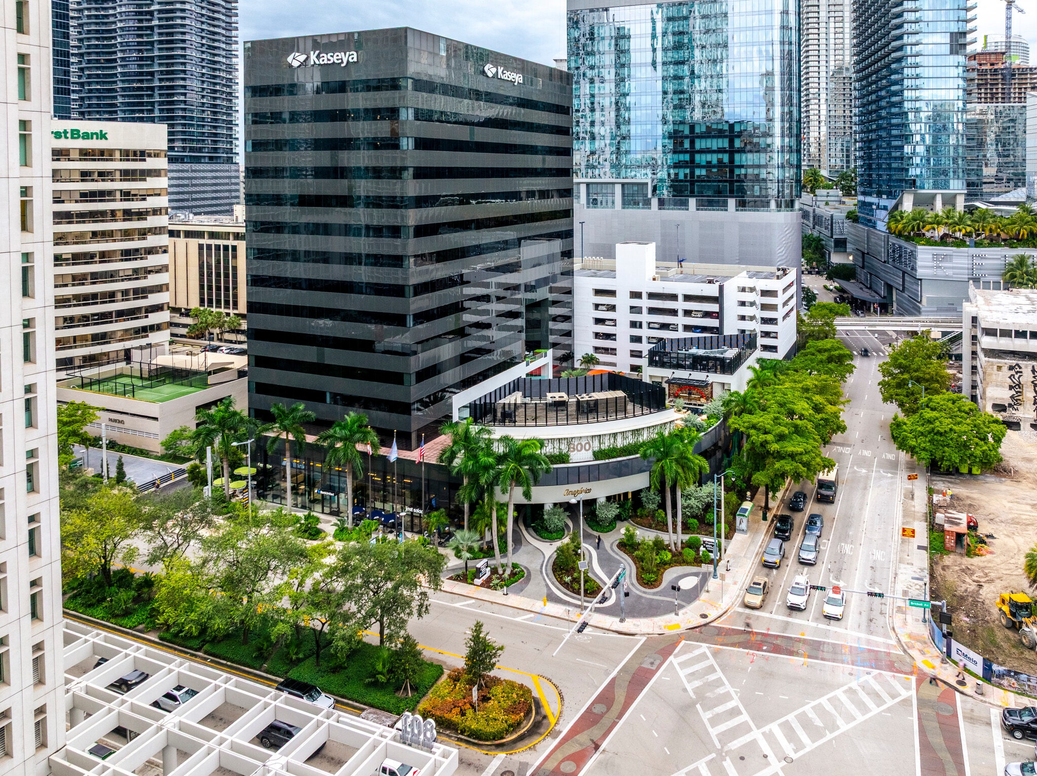 800 brickell Ave, Miami, FL for lease Building Photo- Image 1 of 8