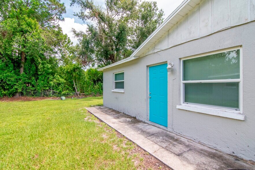 6201-6203 12th Street Ct E, Bradenton, FL à vendre - Photo du bâtiment - Image 3 de 9