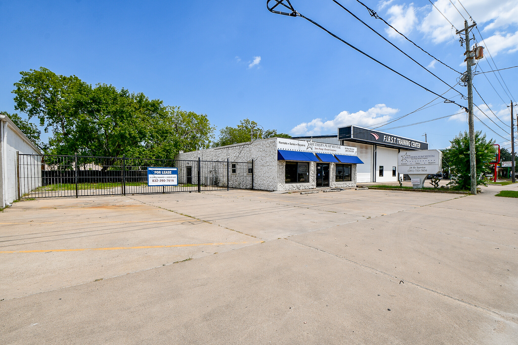 1009 Center St, Deer Park, TX for sale Building Photo- Image 1 of 44