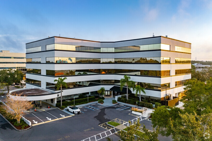 28050 US Hwy 19 N, Clearwater, FL for lease - Building Photo - Image 3 of 17