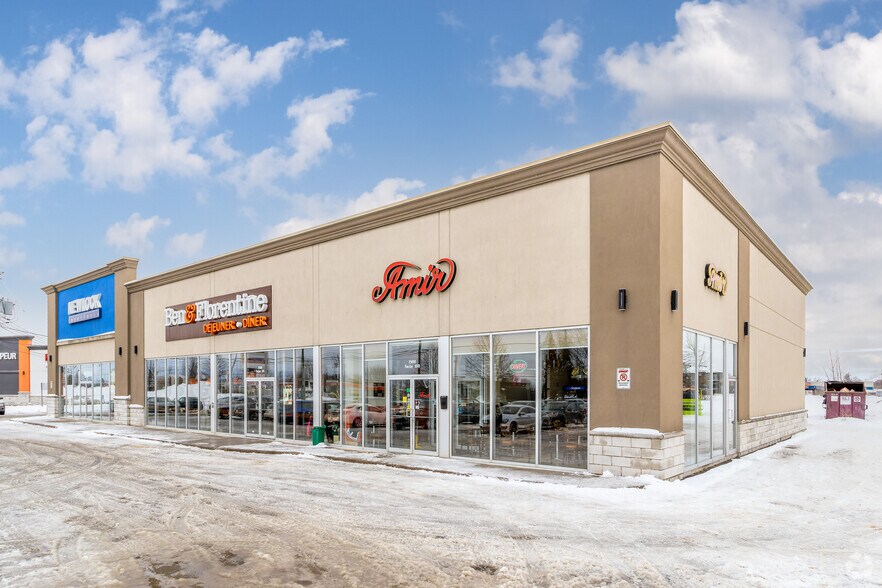 2050 Boul Monseigneur-Langlois, Salaberry-de-valleyfield, QC à louer - Photo du bâtiment - Image 3 de 9