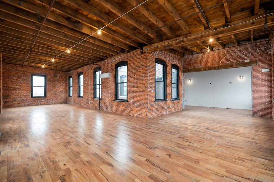 207-229 42nd St, Brooklyn, NY for sale - Building Photo - Image 1 of 1