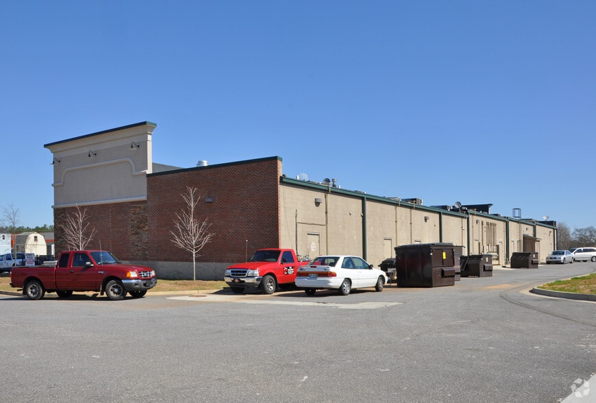 2120 W Spring St, Monroe, GA for sale - Building Photo - Image 2 of 27