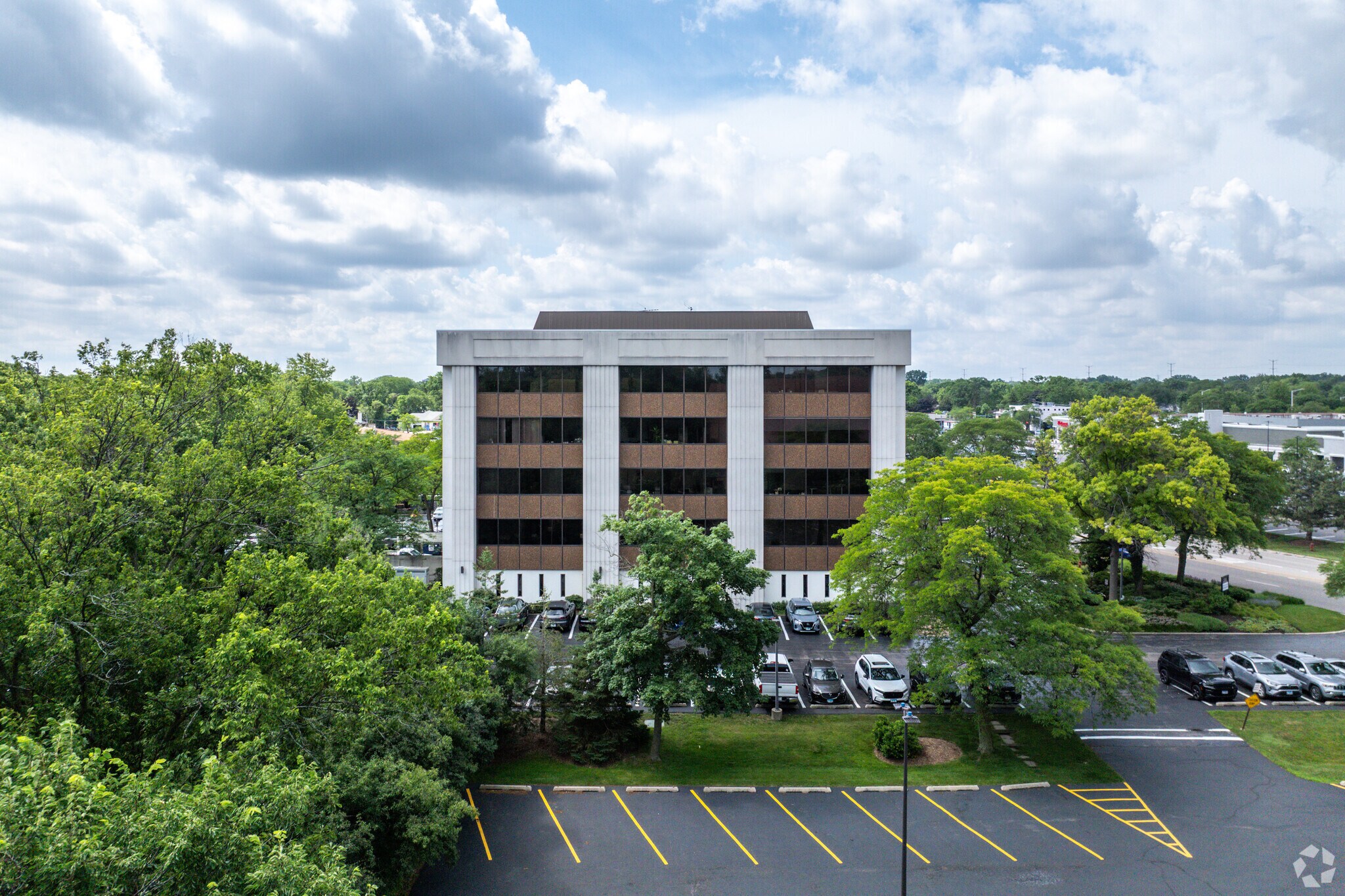 1000 Skokie Blvd, Wilmette, IL à louer Photo du bâtiment- Image 1 de 4