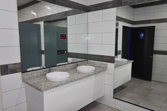 9700-9950 Fondren Rd, Houston, TX for lease Interior Photo- Image 2 of 4