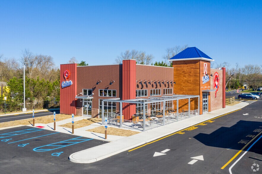 1643 Route 38, Mount Holly Township, NJ à louer - Photo principale - Image 1 de 19