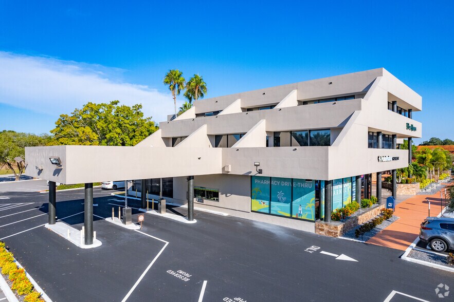 34650 N US Highway 19, Palm Harbor, FL à louer - Photo du bâtiment - Image 3 de 5