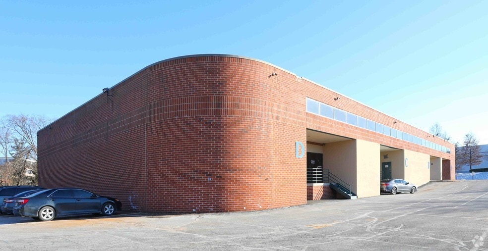 45064 Underwood Ln, Dulles, VA for lease - Building Photo - Image 3 of 3