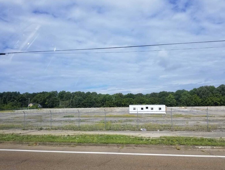 0 Elvis Presley, Memphis, TN à vendre - Photo du bâtiment - Image 2 de 10