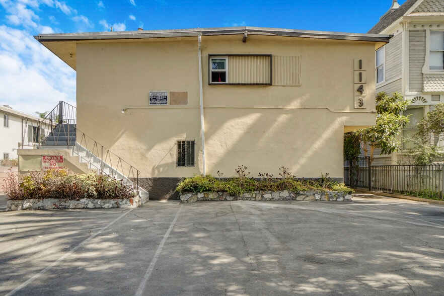 1143 W 28th St, Los Angeles, CA for sale - Building Photo - Image 3 of 33