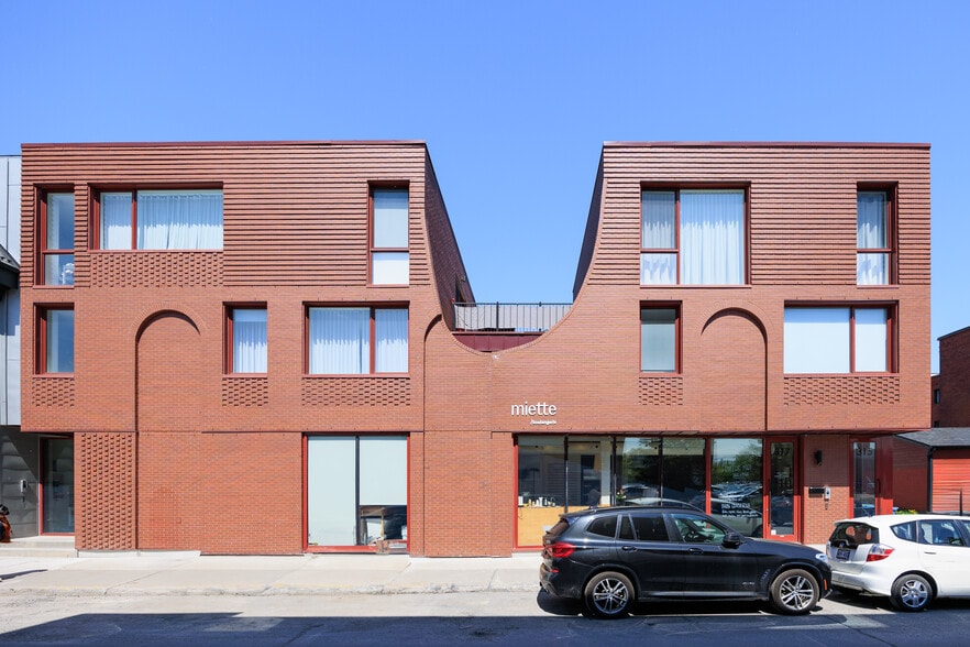 2668-2678 Rue Notre-Dame O, Montréal, QC à vendre - Photo du bâtiment - Image 3 de 20