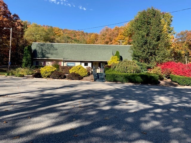 1580 Center Ave, Jim Thorpe, PA for lease Primary Photo- Image 1 of 25