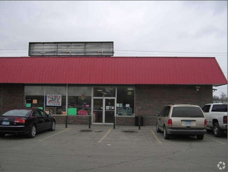 916 Litchfield Ave SW, Willmar, MN for sale - Building Photo - Image 2 of 6