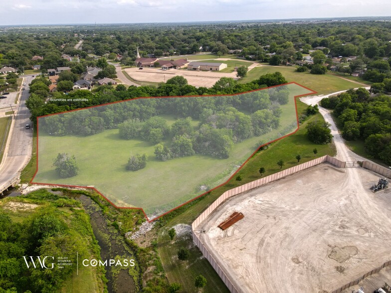 TBD Featherstone Street, Cleburne, TX à vendre - A rien - Image 1 de 5