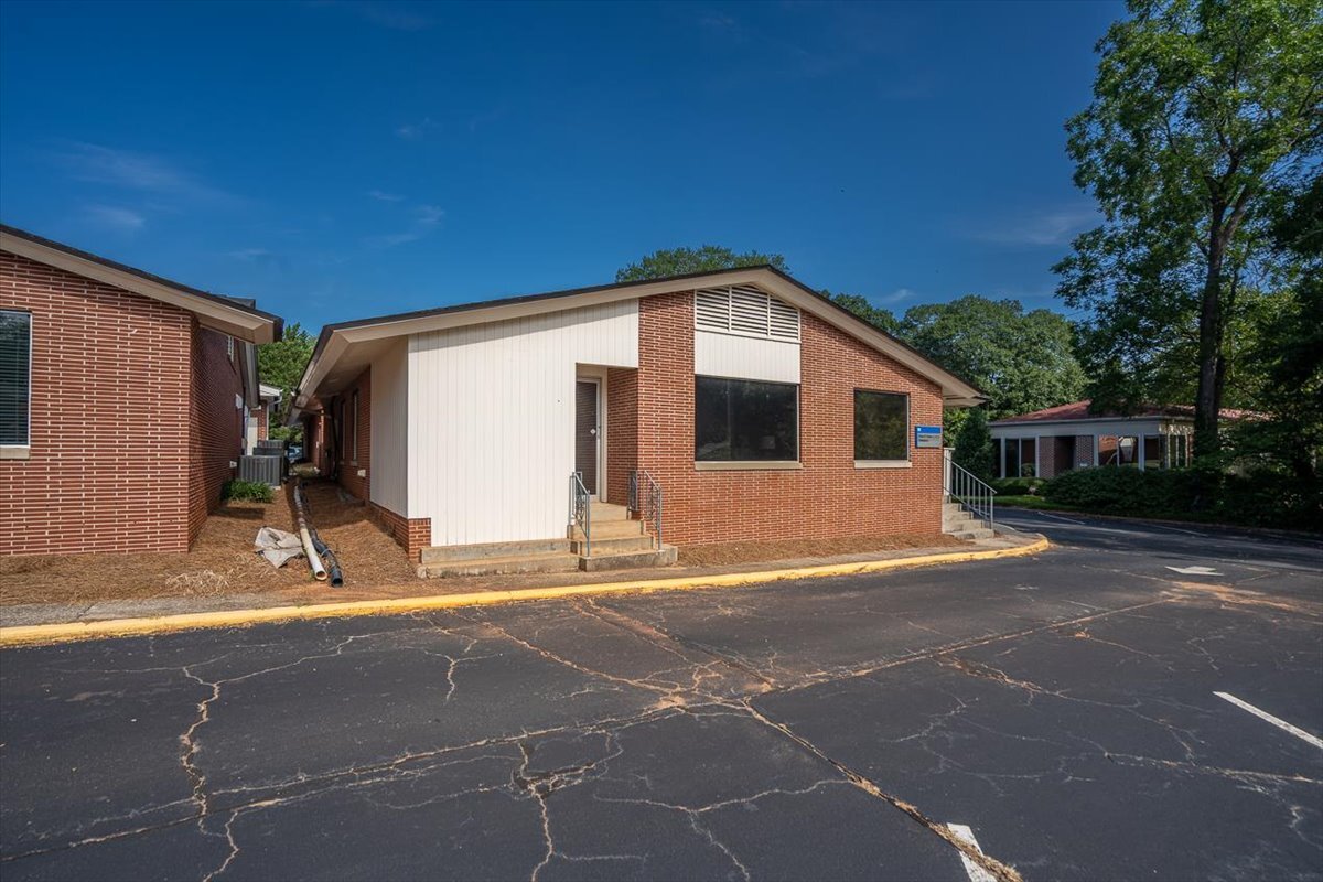 740 Prince Ave, Athens, GA for lease Building Photo- Image 1 of 2