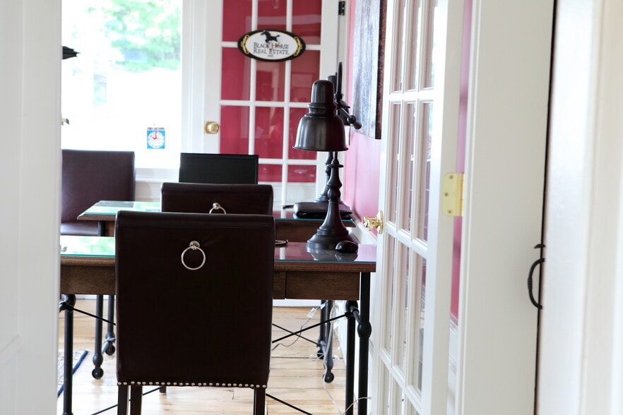 353 Boston Post Rd, Sudbury, MA à louer - Photo du bâtiment - Image 2 de 18