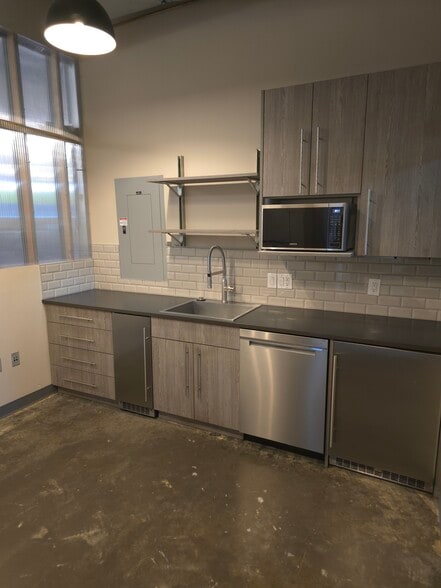 3457 Ringsby Ct, Denver, CO for lease - Building Photo - Image 3 of 107