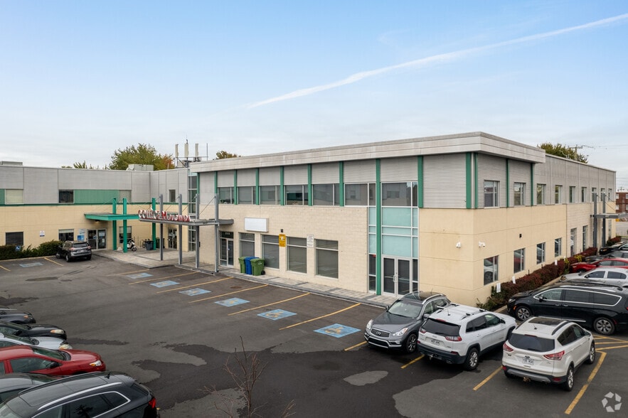 8550-8560 Boul Newman, Montréal, QC for lease - Building Photo - Image 1 of 3