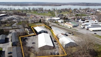 Plus de détails pour 116 Salina St, Liverpool, NY - Flex à vendre