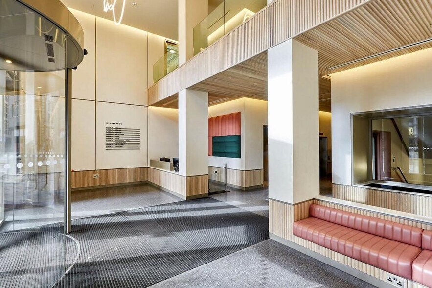 107 Cheapside, Londres à louer - Photo du bâtiment - Image 3 de 22