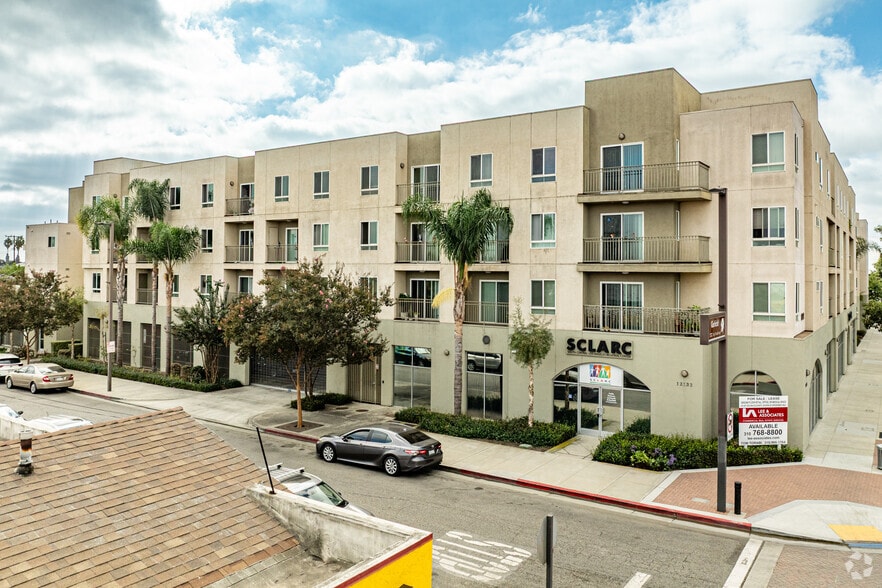 12132-12222 Garfield Ave, South Gate, CA for lease - Primary Photo - Image 2 of 12