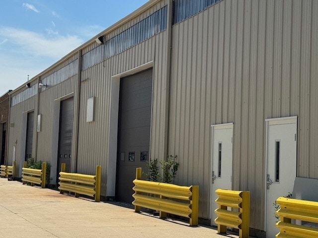 3430-3436 Washington St, Gurnee, IL for lease - Building Photo - Image 2 of 5