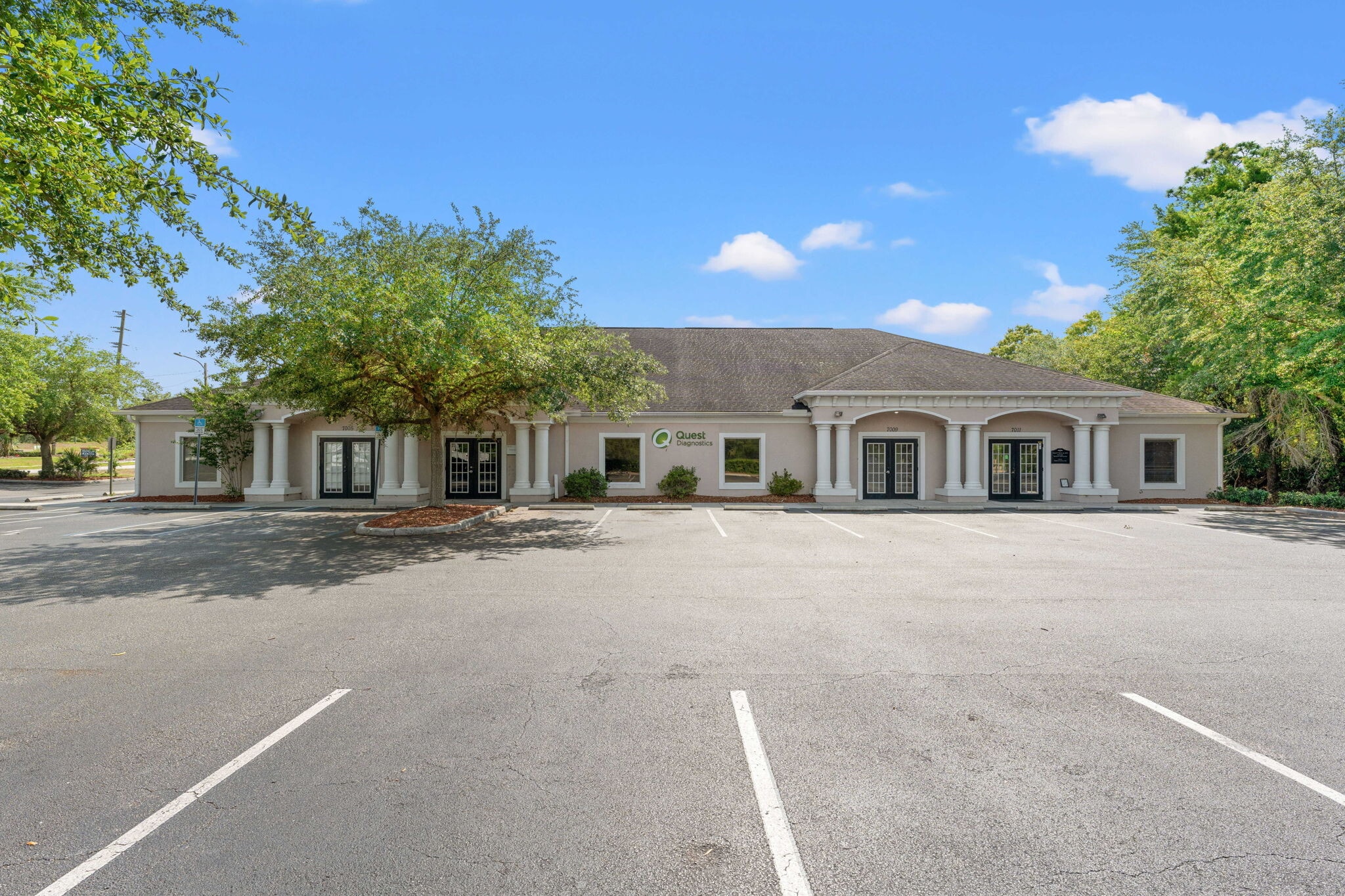 7011 Nightwalker Rd, Weeki Wachee, FL for lease Building Photo- Image 1 of 3
