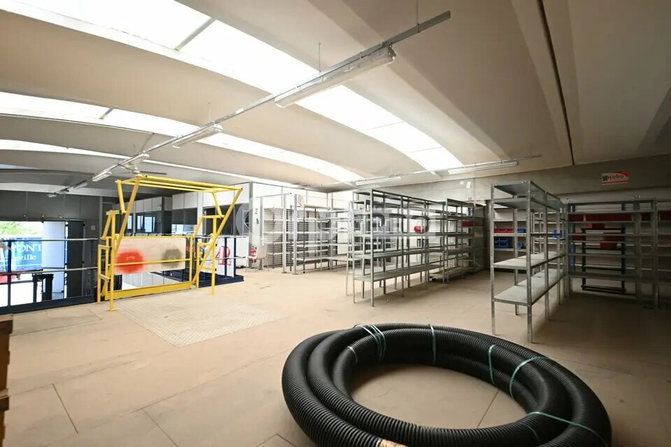 Flex in Meyzieu for lease Interior Photo- Image 1 of 11