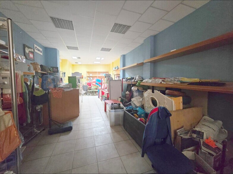 Retail in Aspe, Alicante for sale - Interior Photo - Image 2 of 2