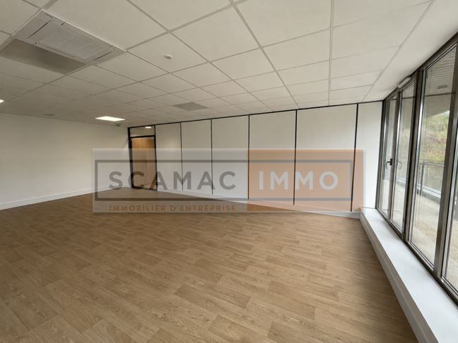 Flex in Chalifert for sale - Interior Photo - Image 2 of 3
