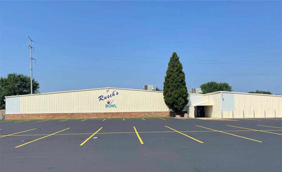 724 S Railroad St, Kimberly, WI for lease - Building Photo - Image 1 of 2