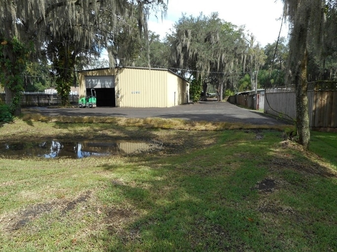 3613 Lithia Pinecrest Rd, Valrico, FL for sale Primary Photo- Image 1 of 2