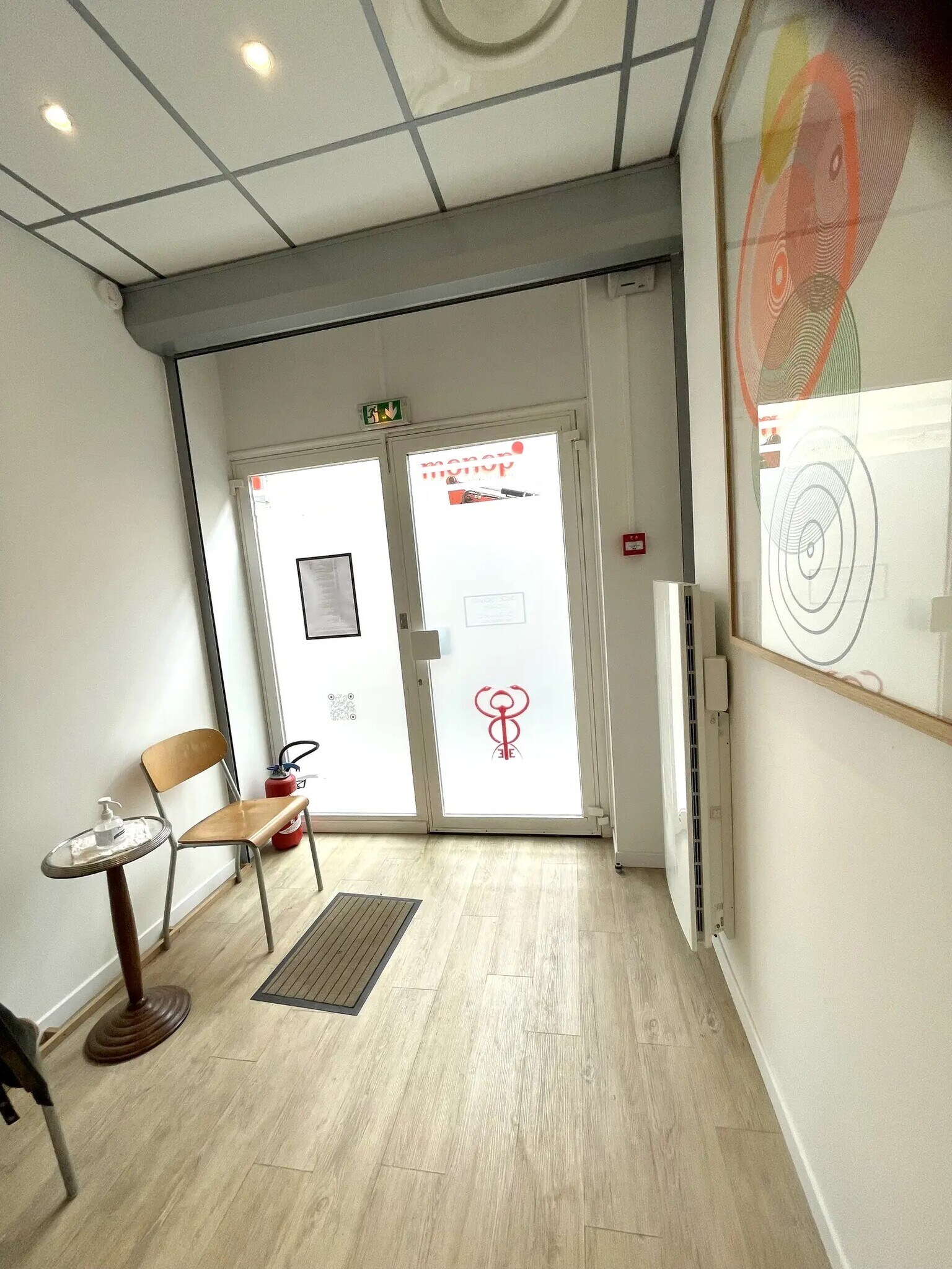 Office in Lyon for lease Interior Photo- Image 1 of 4