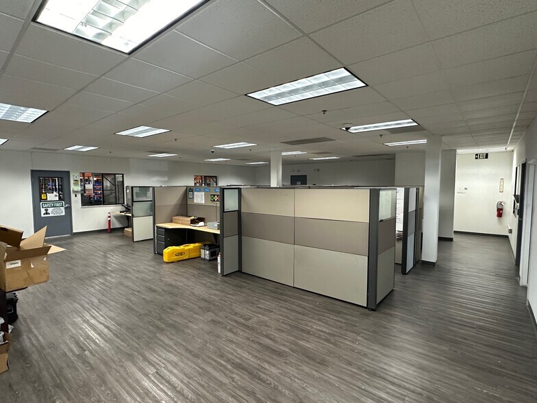 157 Sloan Ct, Tracy, CA à vendre - Photo du bâtiment - Image 2 de 5