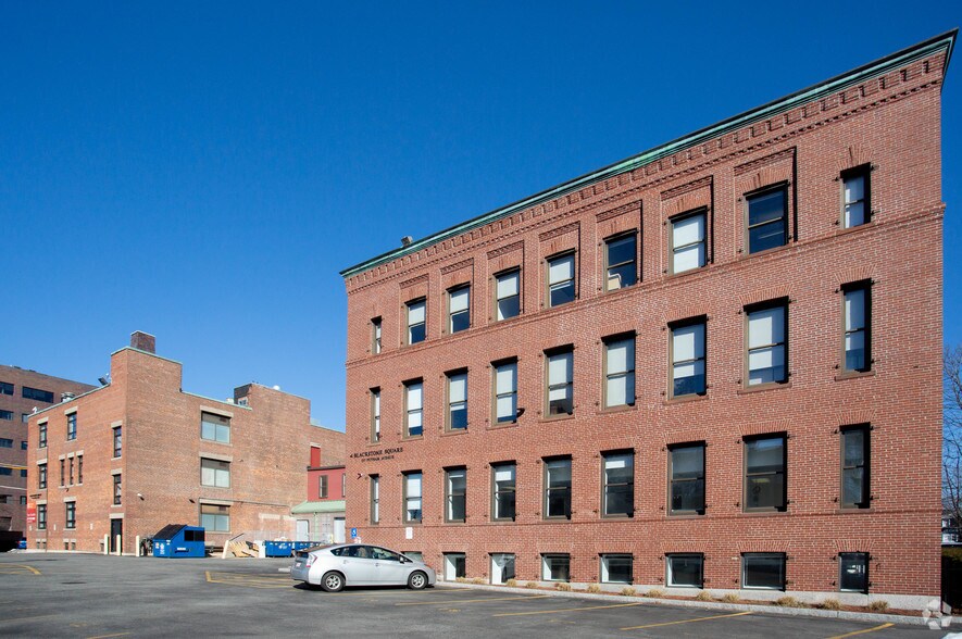 237 Putnam Ave, Cambridge, MA à louer - Photo du bâtiment - Image 2 de 8