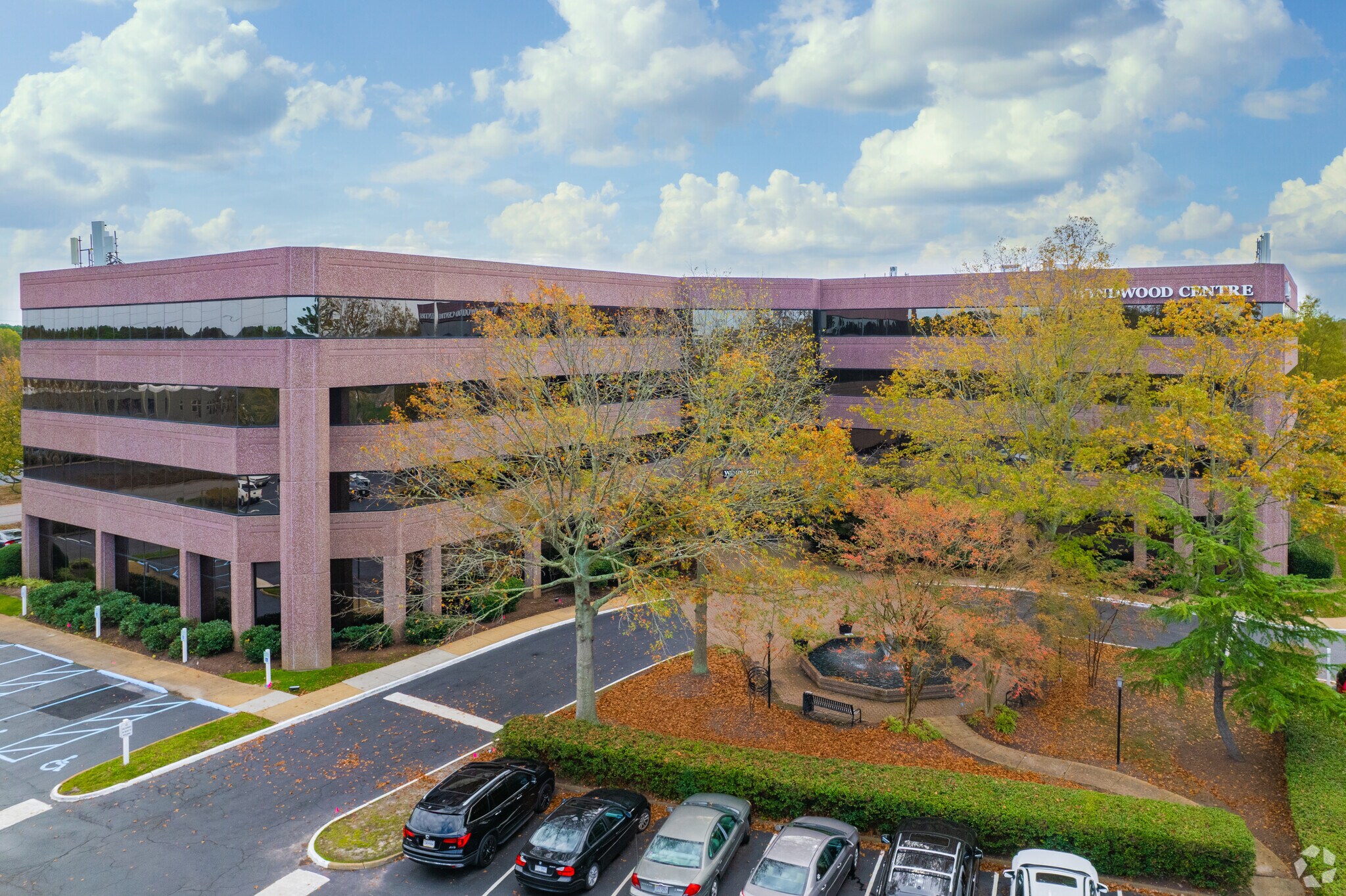 780 Lynnhaven Pky, Virginia Beach, VA for lease Building Photo- Image 1 of 5