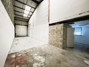 Flex in Lisses for lease Interior Photo- Image 1 of 10