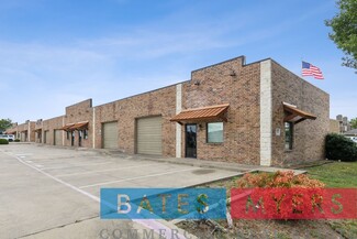 Plus de détails pour 198 Brothers Blvd, Red Oak, TX - Bureau à vendre