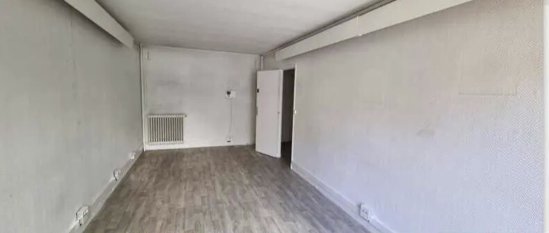 Immeuble residentiel dans Paris à vendre - Photo intérieure - Image 3 de 4