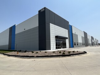 Plus de détails pour 7055-7125 SE Delaware Ave, Ankeny, IA - Industriel à louer